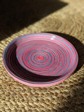 Lade das Bild in den Galerie-Viewer, Funky Teller aus Papier