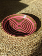 Lade das Bild in den Galerie-Viewer, Funky Teller aus Papier