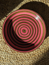 Lade das Bild in den Galerie-Viewer, Funky Teller aus Papier