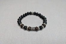 Lade das Bild in den Galerie-Viewer, Perlenarmband mit schwarten Perlen Leo