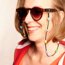 Lade das Bild in den Galerie-Viewer, Upcycling Brillenband aus Papierperlen "Victoria"