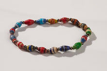 Lade das Bild in den Galerie-Viewer, Kette & Armband aus filigranen Papierperlen