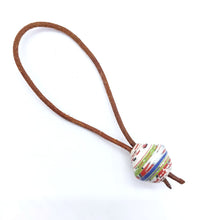 Lade das Bild in den Galerie-Viewer, Süßer Perlenanhänger aus 1 Papierperle "One Pearl"