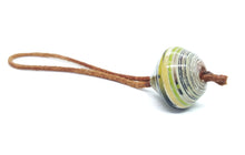 Lade das Bild in den Galerie-Viewer, Süßer Perlenanhänger aus 1 Papierperle "One Pearl"