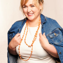 Lade das Bild in den Galerie-Viewer, Lange Perlenkette aus Papierperlen "Pearls of Africa"