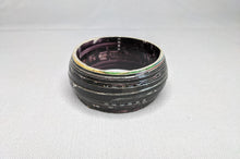 Lade das Bild in den Galerie-Viewer, Papierarmreif in Schwarz Mariam Makeba