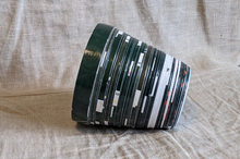 Lade das Bild in den Galerie-Viewer, Deko-Becher aus Recyclingpapier "Gulu"