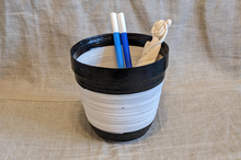 Lade das Bild in den Galerie-Viewer, Deko-Becher aus Recyclingpapier "Gulu"