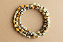Load image into Gallery viewer, Chain &amp; bracelet made of filigree paper pearls
