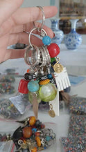 Load and play video in Gallery viewer, *New* African short key ring made of colorful African beads &quot;Bijoux&quot;
