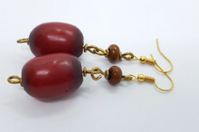Load image into Gallery viewer, Noble pearl earrings made of glass, stone, brass &quot;Happy Marrakech&quot;
