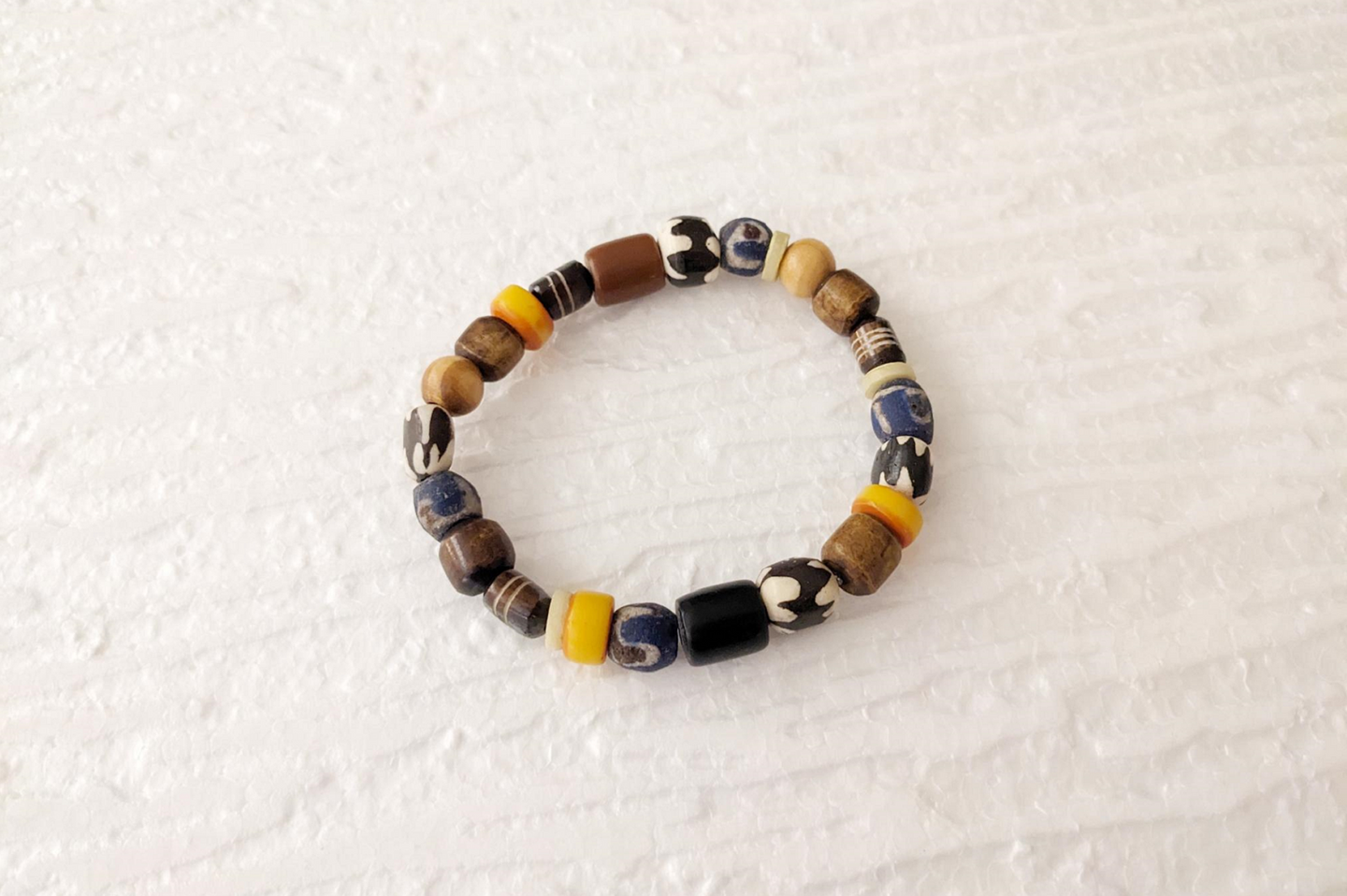 Glass bead bracelet 