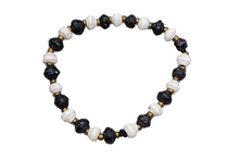 Lade das Bild in den Galerie-Viewer, Perlenarmband aus Papierperlen in Schwarz und Weiß im Wechsel von Pearls of Africa im Sale mit 50% Rabatt
