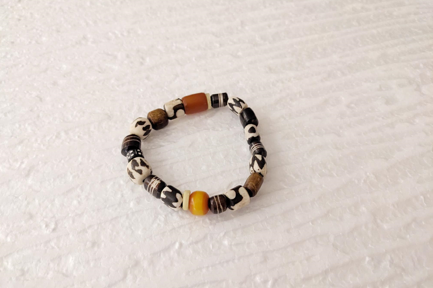 Glass bead bracelet 