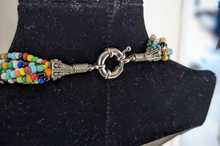 Lade das Bild in den Galerie-Viewer, Opulente Halskette aus afrikanisches Glasperlen für Frauen
