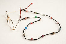 Load image into Gallery viewer, Glasses strap with paper beads &quot;Victoria&quot;
