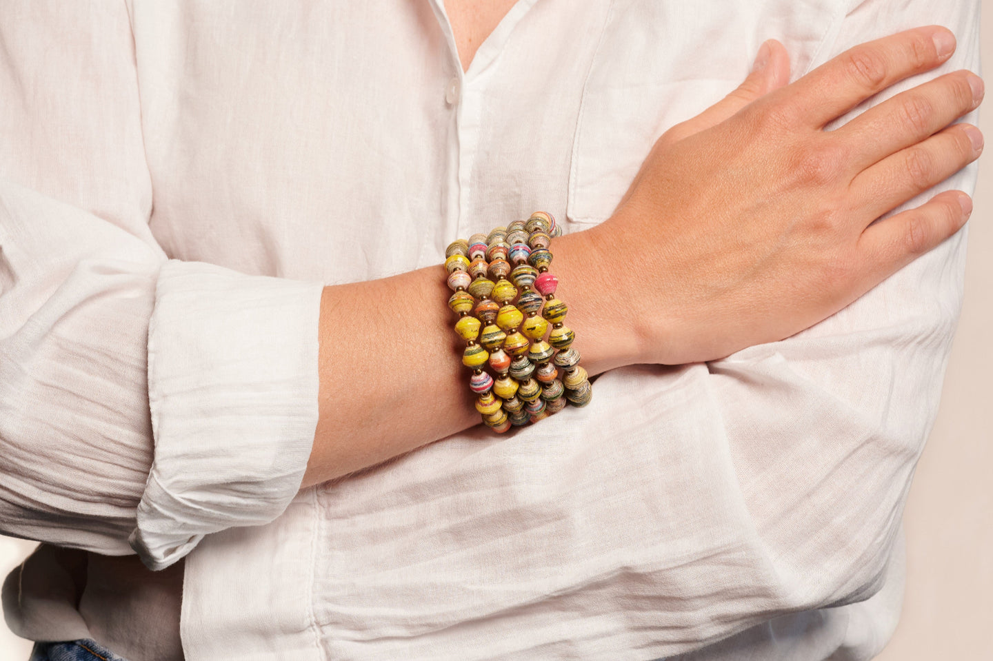 Creole bracelet with paper beads 