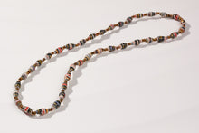 Load image into Gallery viewer, Short, fine necklace with paper beads &quot;La Petite Malaika&quot;
