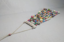 Load image into Gallery viewer, Fenster-/Wand-Dekoration aus Papierperlen Pearls of africa
